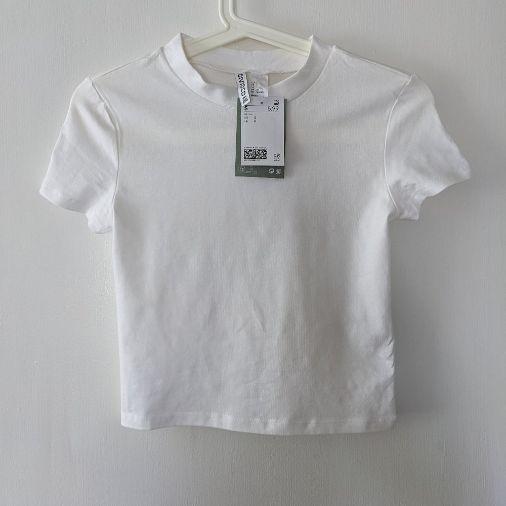 H&M white crop top in size S NWT